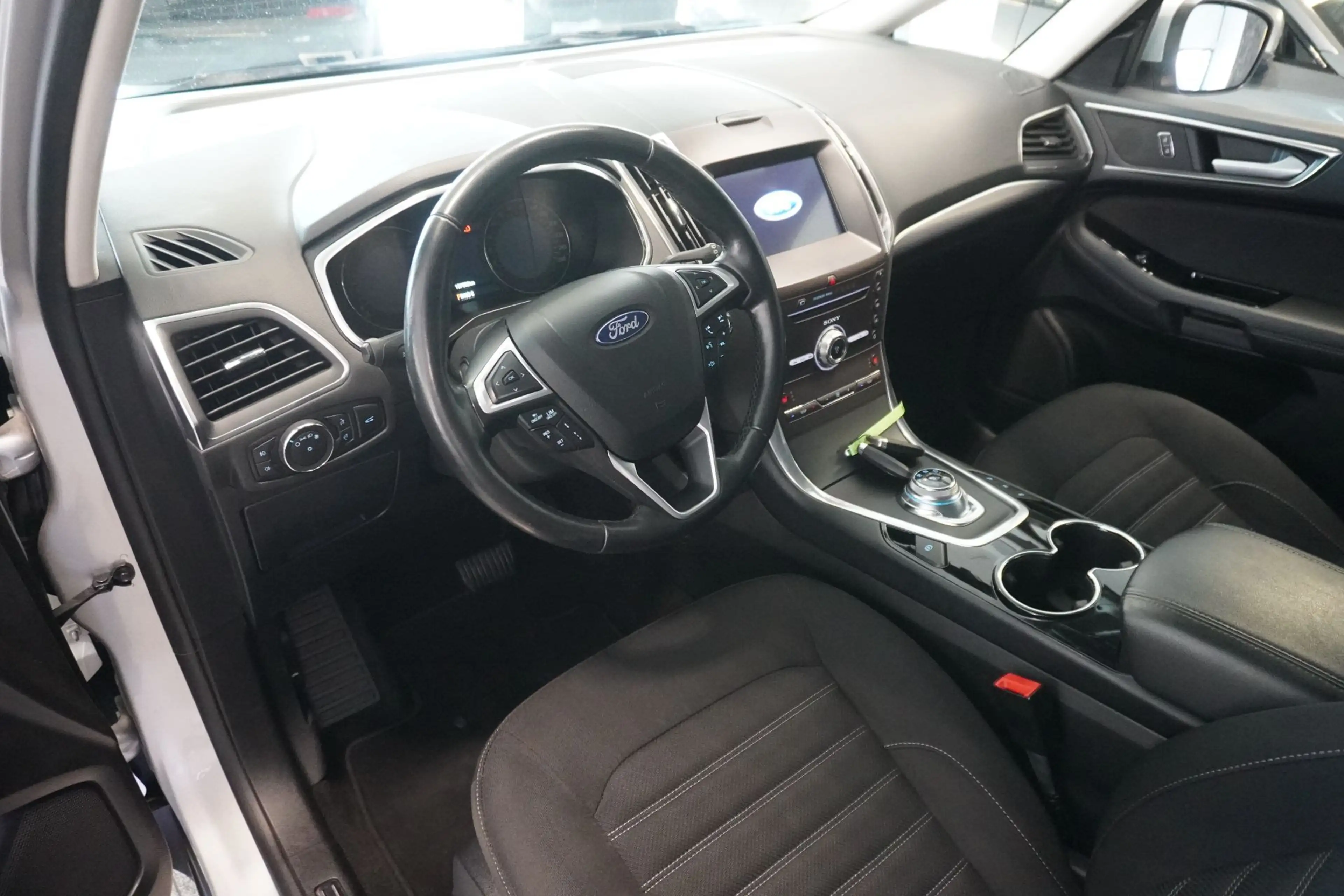 Ford Galaxy 2.0 EcoBlue Aut. SHZ/PDC/Kamera/LED — photo 7