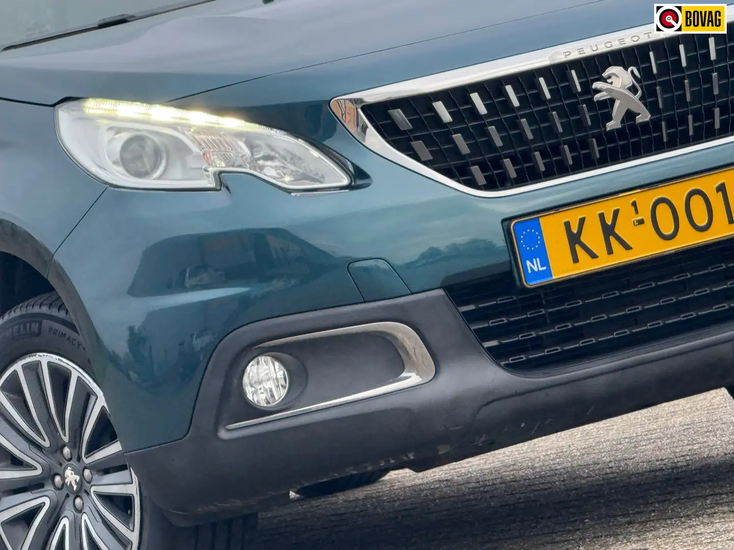 Peugeot 2008 1.2 PureTech Blue Lion Automaat - Emerald Crystel Groen - 1