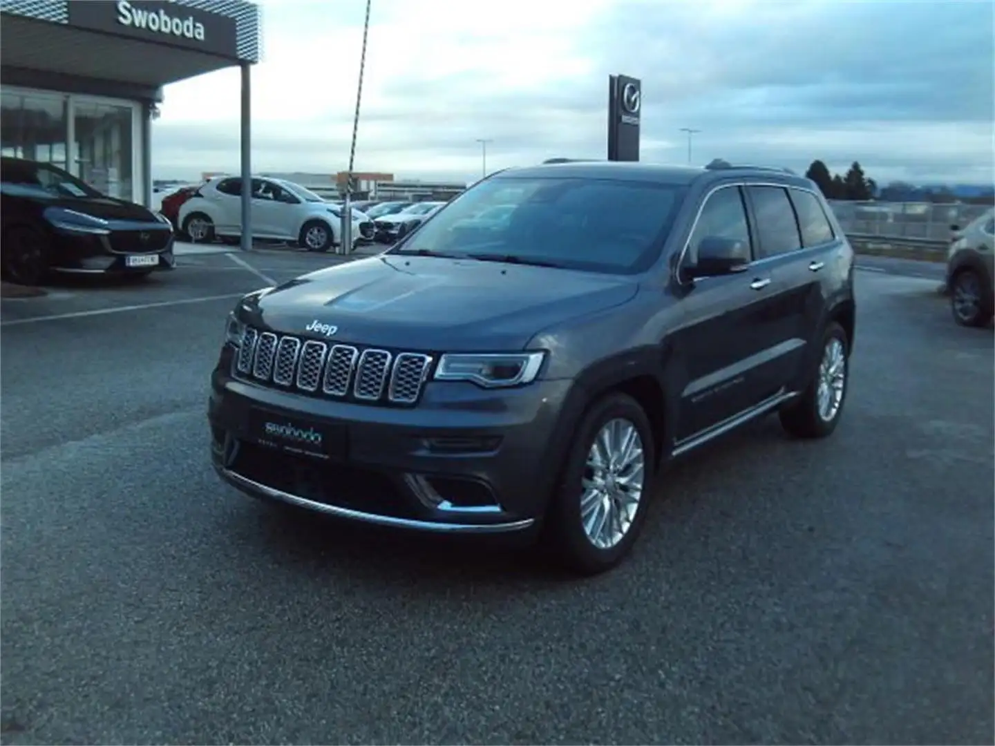 Jeep Grand Cherokee 3,0 V6 CRD Summit 8fach Bereifung Grau - 2