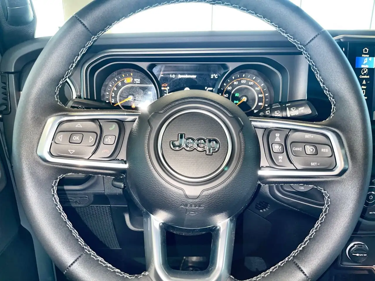 Jeep Wrangler снимка Jeep Wrangler