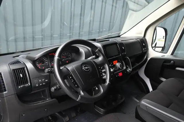 Opel Opel Movano view 9