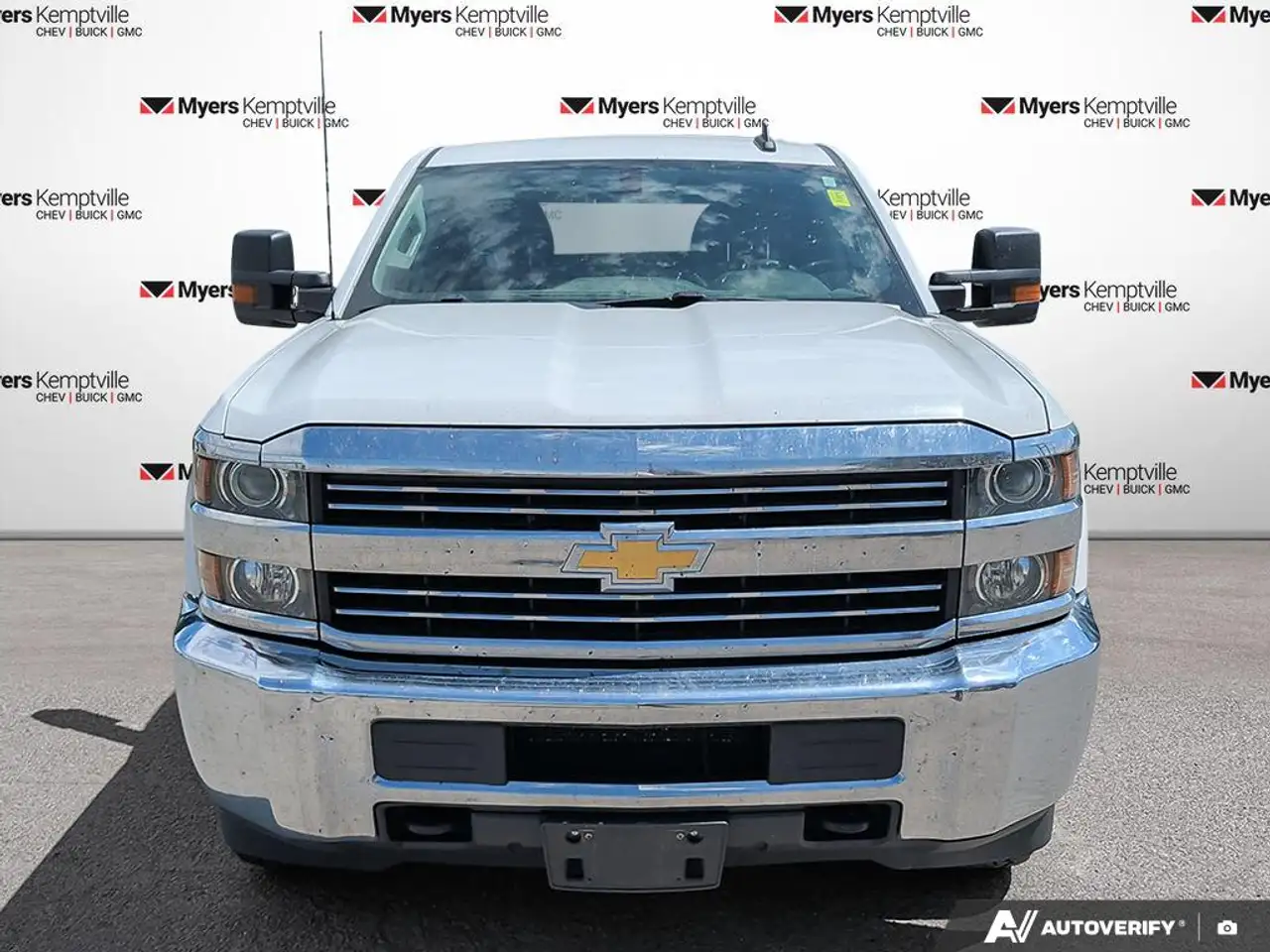 Chevrolet Silverado 2500 снимка Chevrolet Silverado 2500