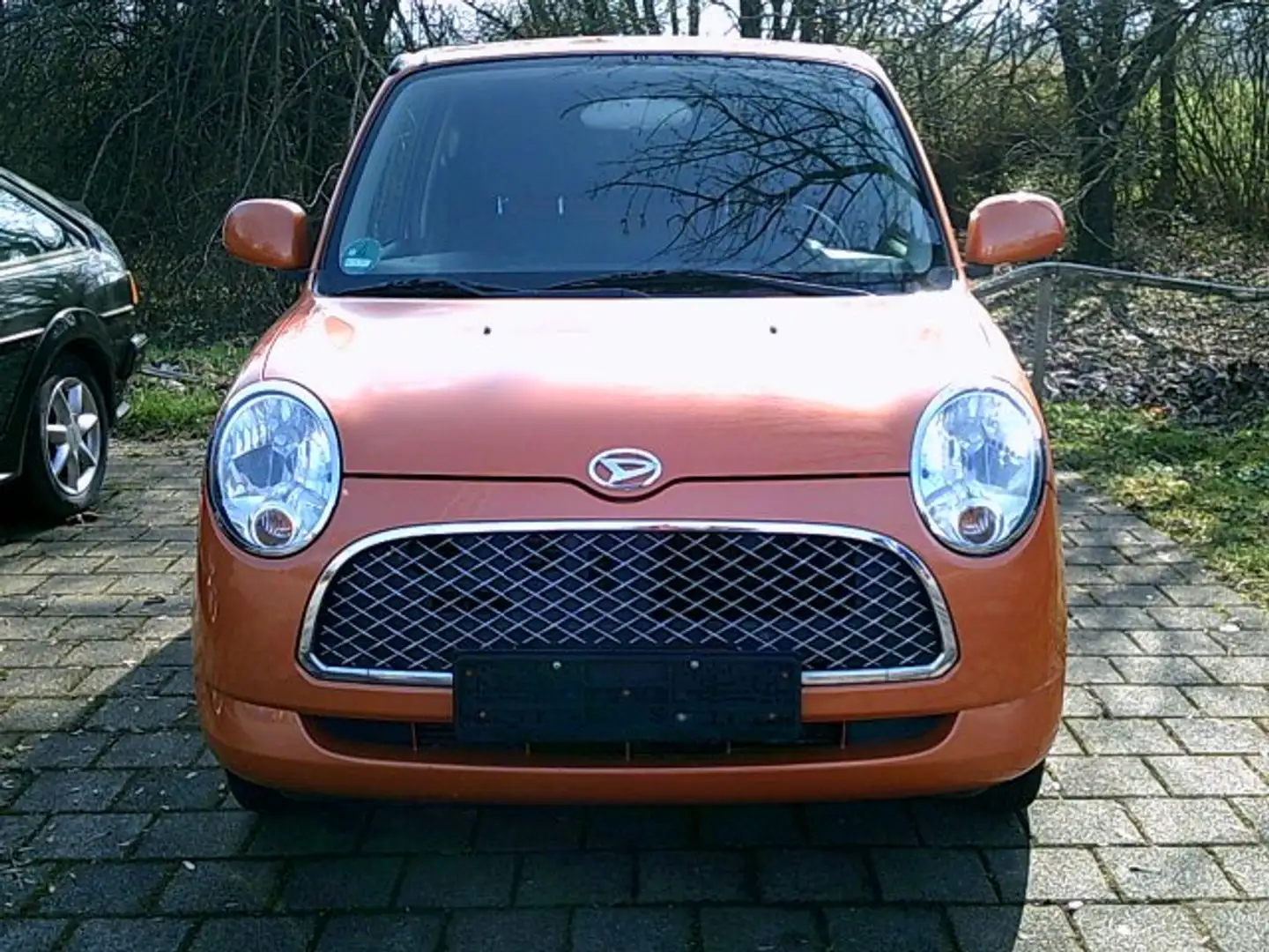 Daihatsu Trevis 1.0 Orange - 1