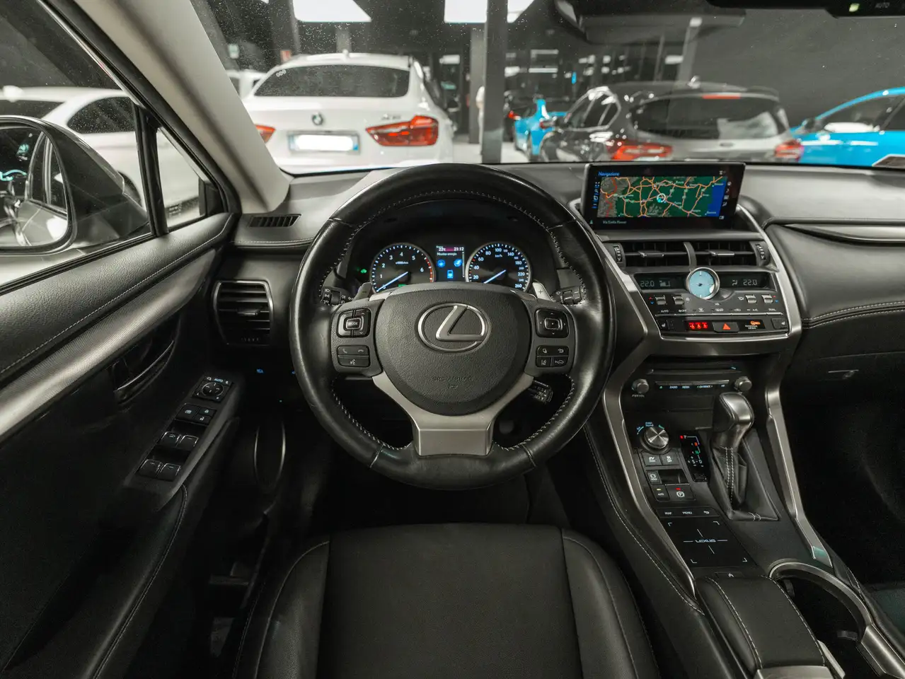 Lexus NX 300h 2.5 Luxury 4x4 155ch - 1 ère main - Carplay - Led - Hayon éléctrique - Euro 6