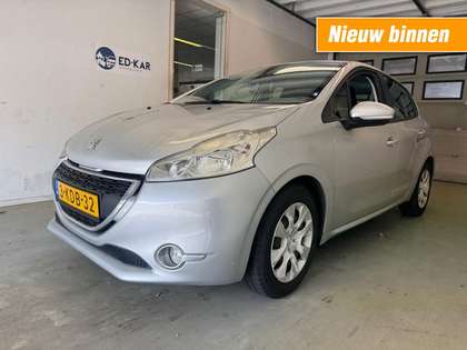 Peugeot 208 1.2 VTi Active 5DRS CLIMA NAVI PDC RIJDT GOED NAP