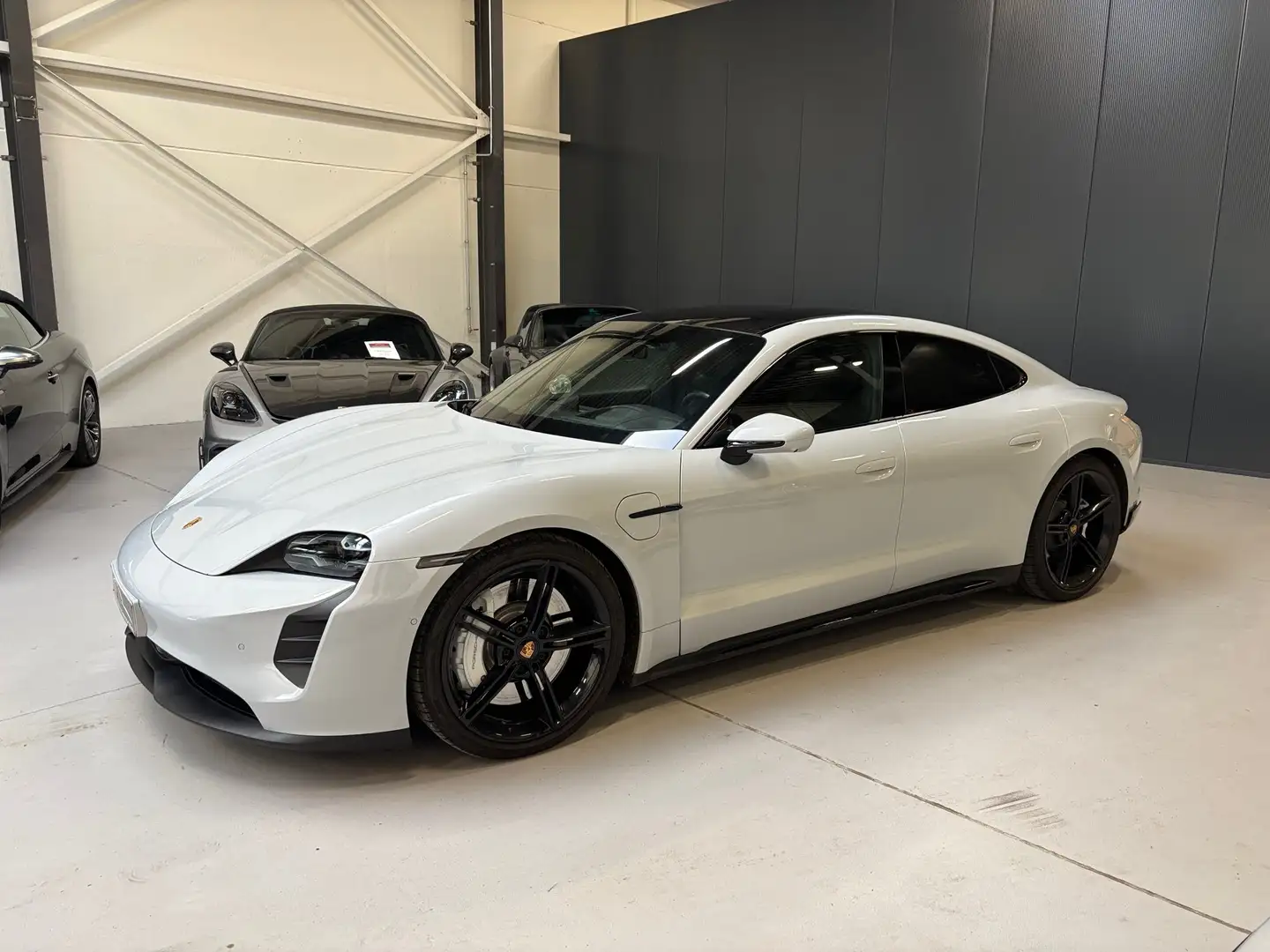 Porsche Taycan Taycan 4S batterie+ 93 kWh, full options Grijs - 2