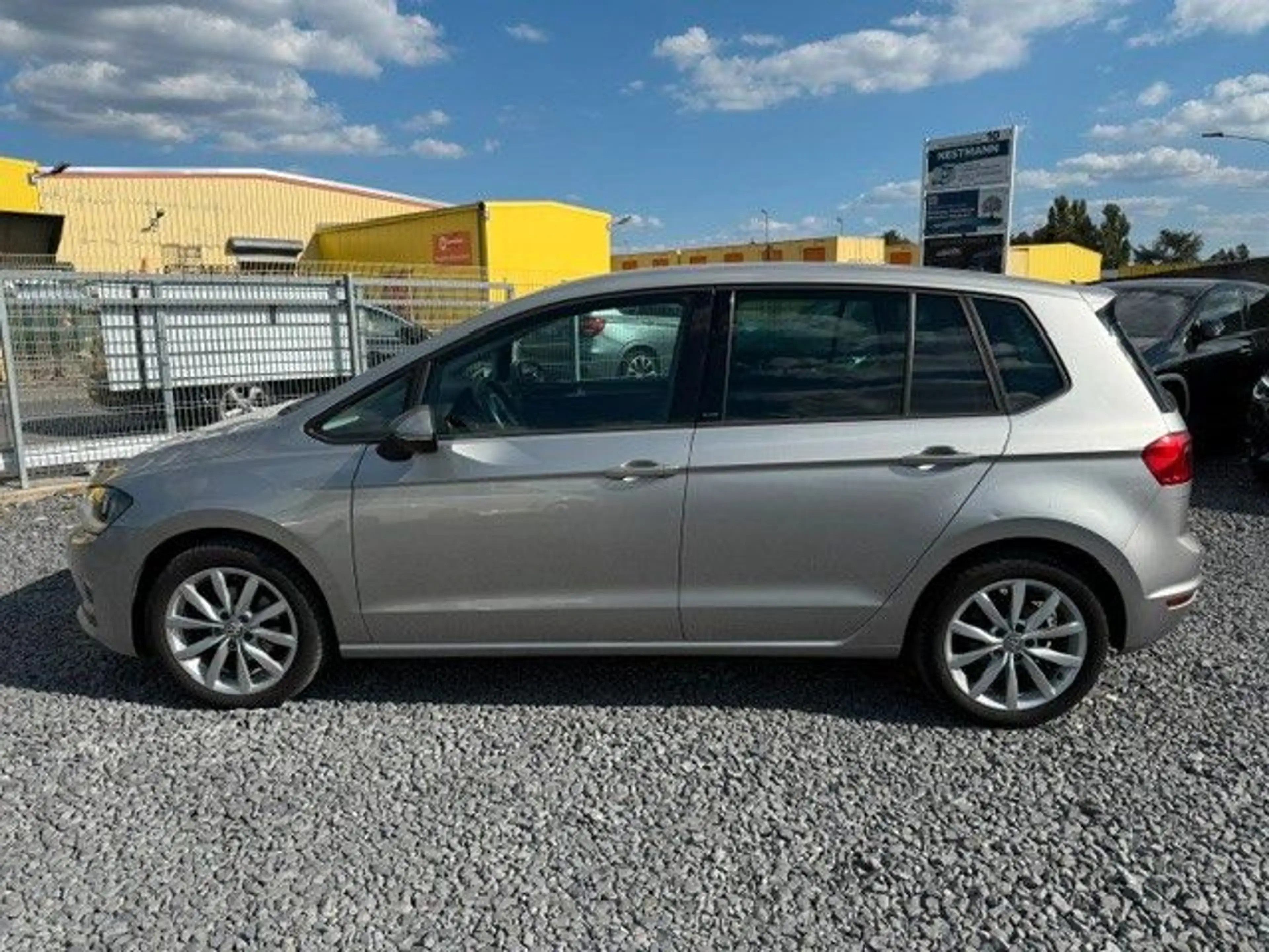 Volkswagen Golf Sportsvan 1,6 TDI BMT "Allstar"Sportpaket — photo 5