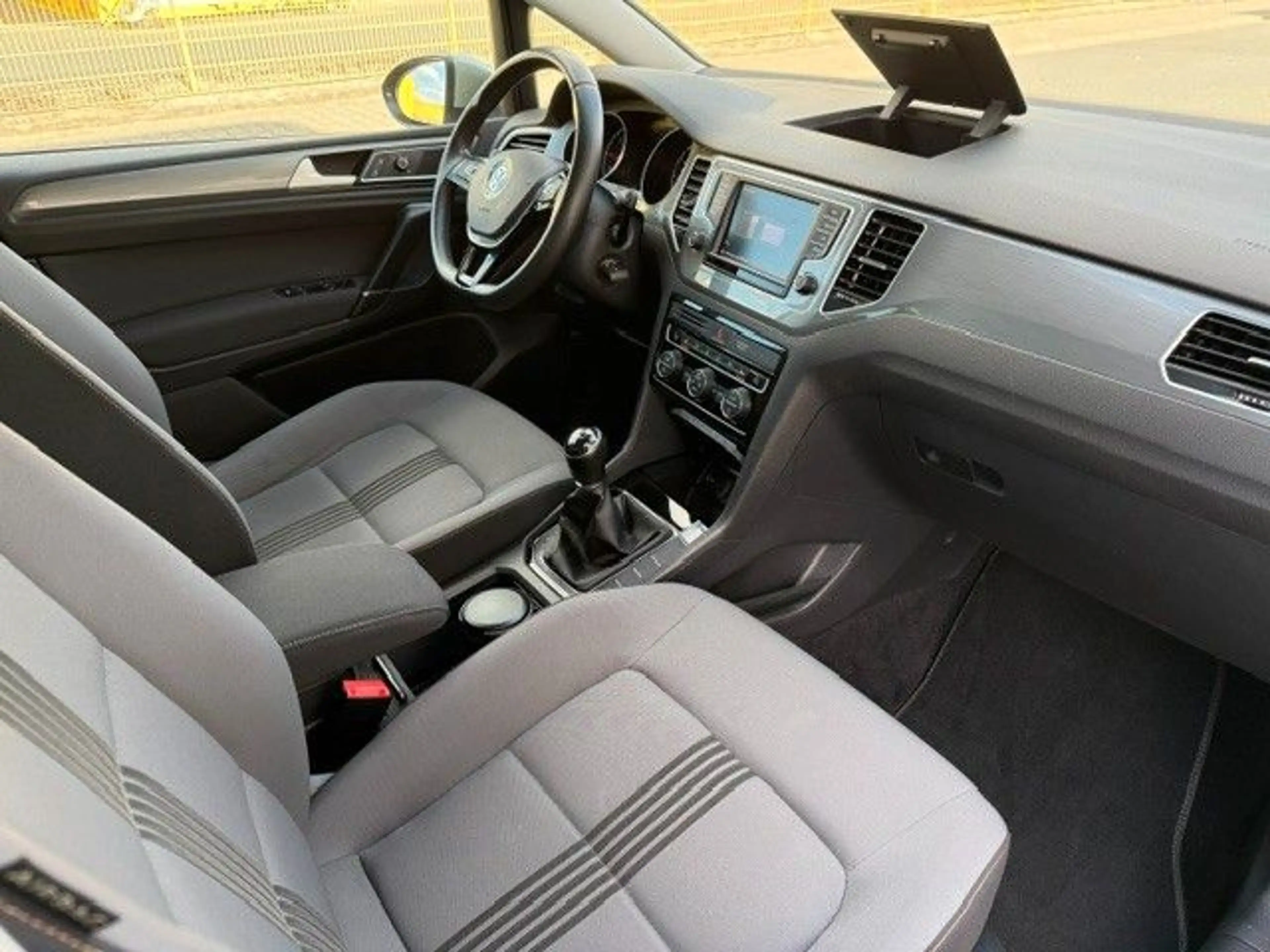 Volkswagen Golf Sportsvan 1,6 TDI BMT "Allstar"Sportpaket — photo 13
