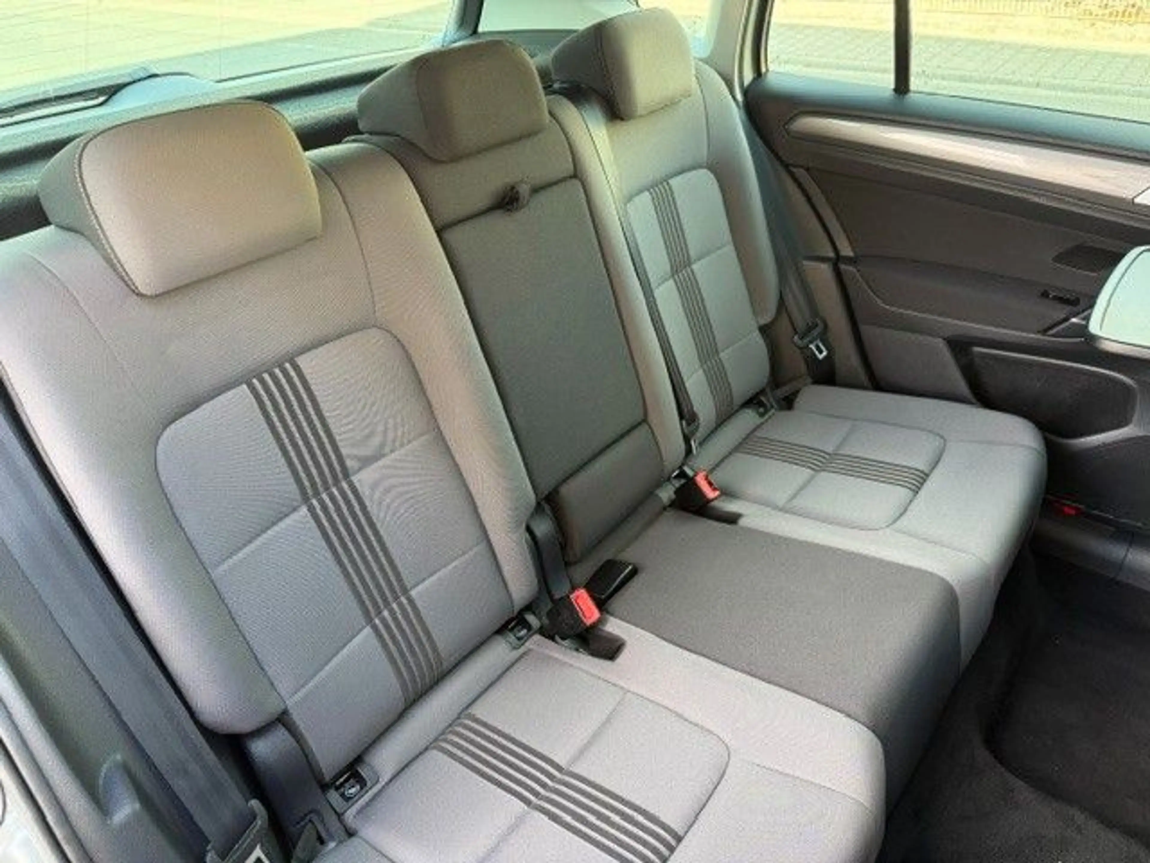 Volkswagen Golf Sportsvan 1,6 TDI BMT "Allstar"Sportpaket — photo 14
