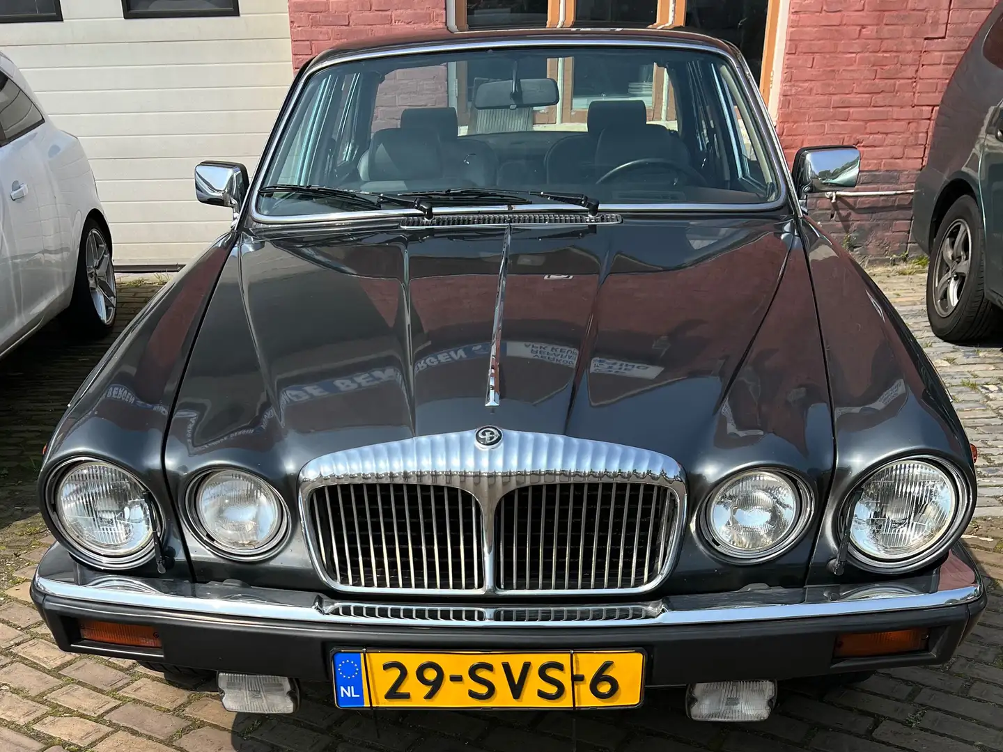 Daimler Double Six Double+Six+6.0+V12 Plateado - 1
