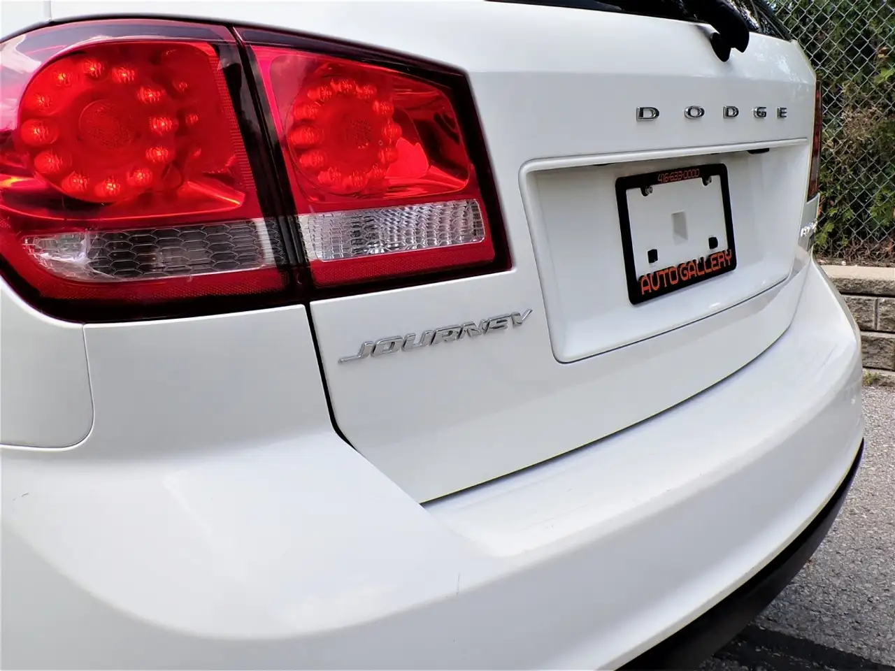 Dodge Journey снимка Dodge Journey