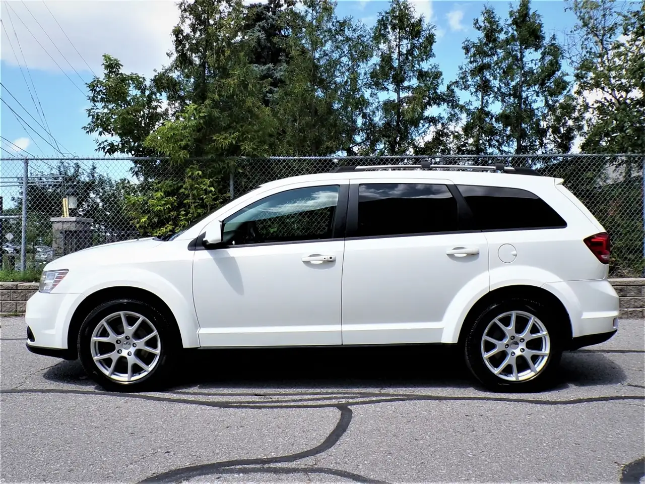 Dodge Journey снимка Dodge Journey