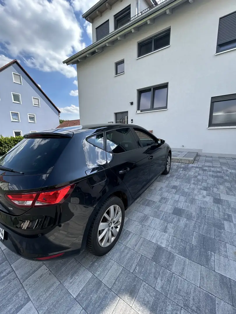 SEAT Leon Reference Schwarz - 2