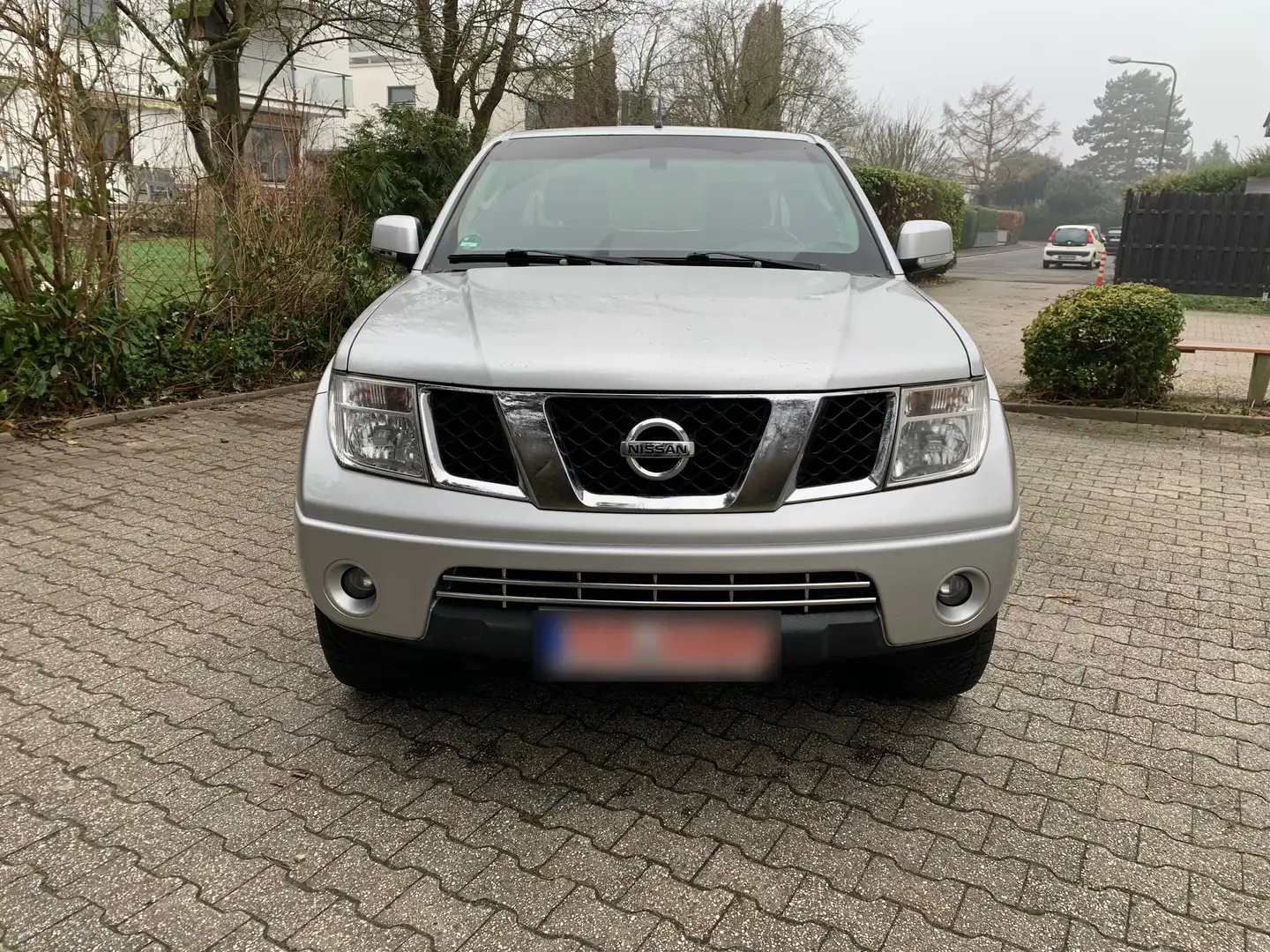 Nissan Navara King Cab DPF D40|AHK|LKW Zulassung|TÜV NEU Silber - 2