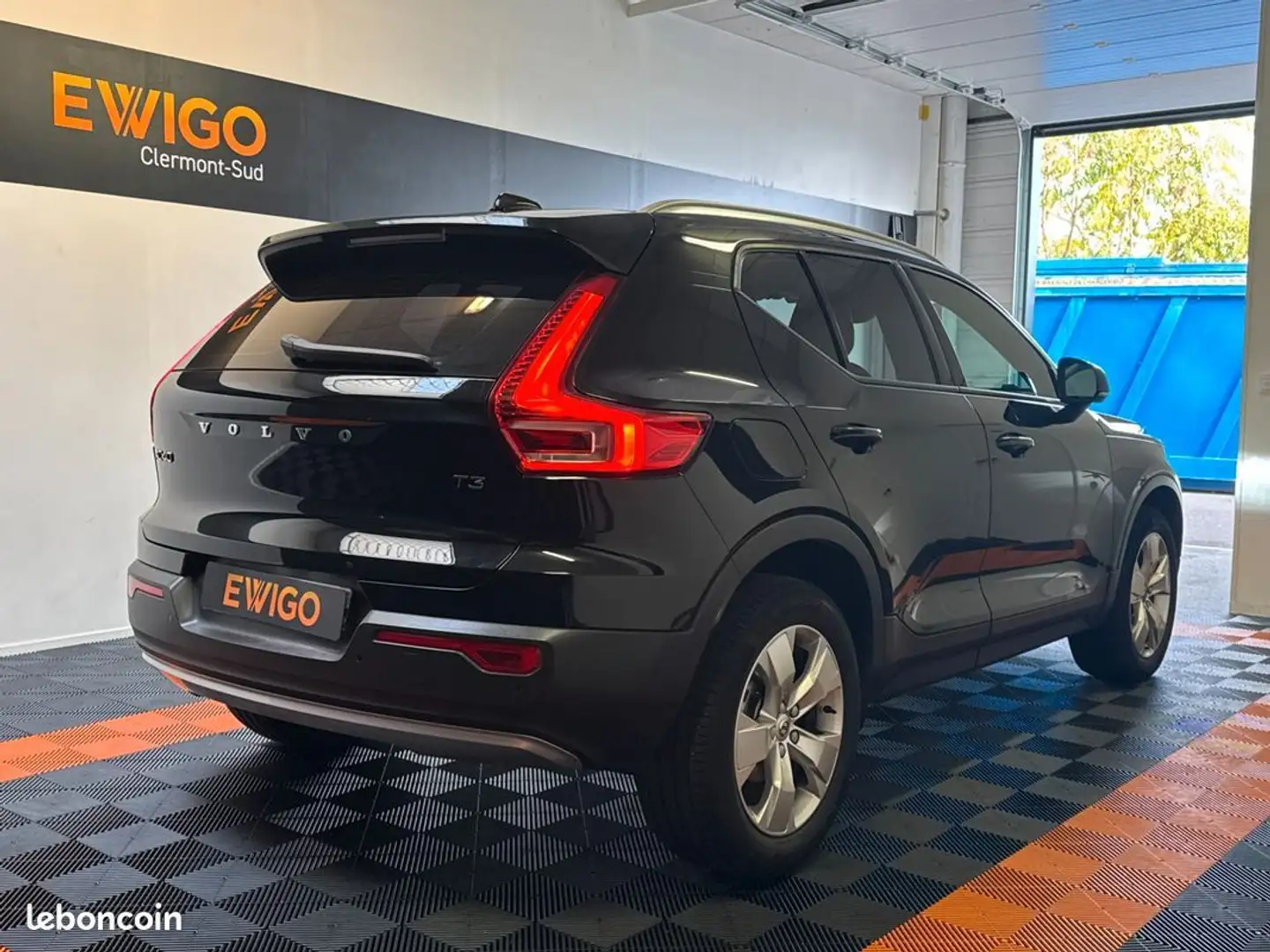 Volvo XC40 1.5 t3 155ch momentum 2wd boitier ethanol homologue entretien constructeur Zwart - 2