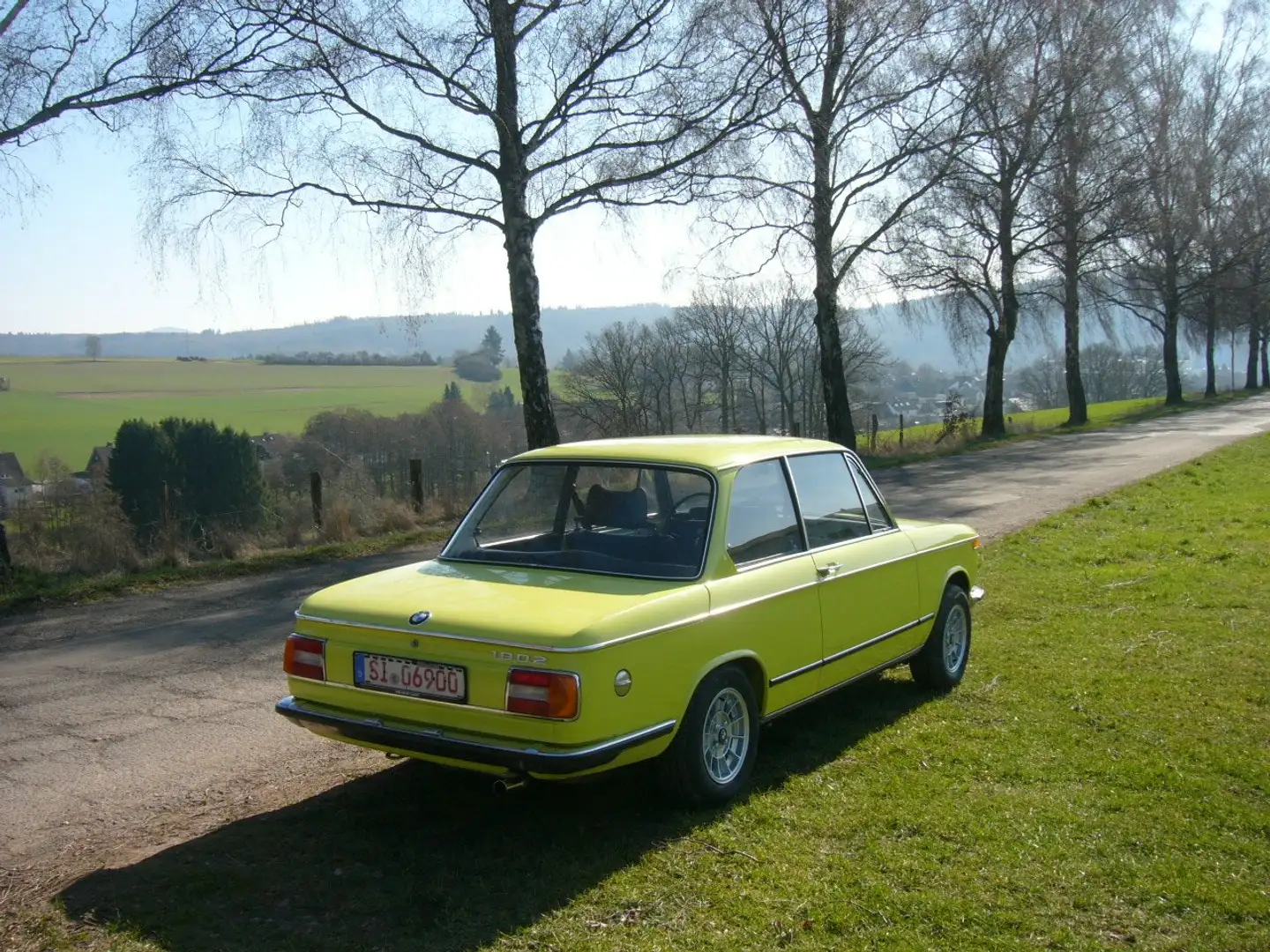 BMW 2002 1802 im Erstlack, H-Kennz., viele BMW-Neuteile Amarillo - 2