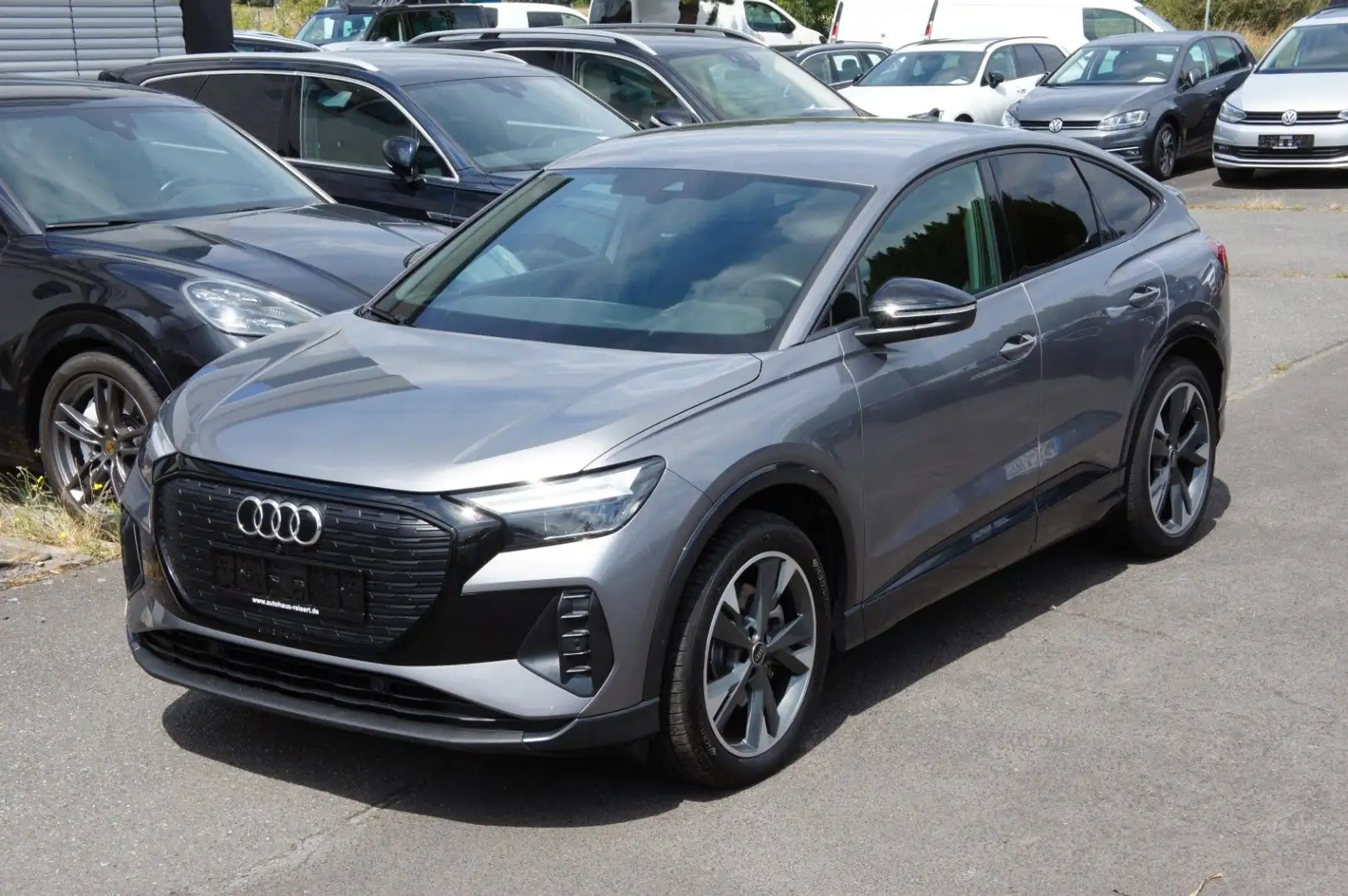Audi Q4 e-tron Sportback 40*ACC*20Z*KAM*DYNAMIC*DSP* Grijs - 1