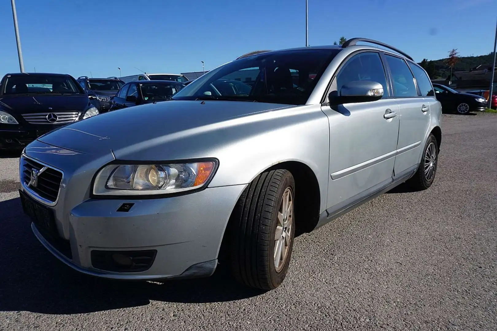 Volvo V50 1,6 D Momentum Grau - 2