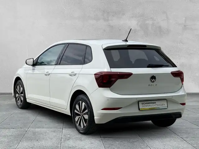 Volkswagen Polo view 3