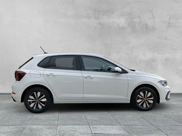 Volkswagen Polo view 6