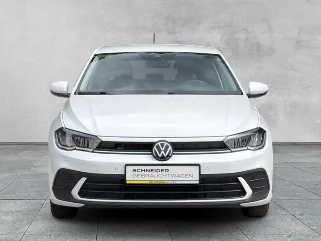 Volkswagen Polo view 8