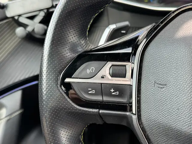 Peugeot 2008 view 14