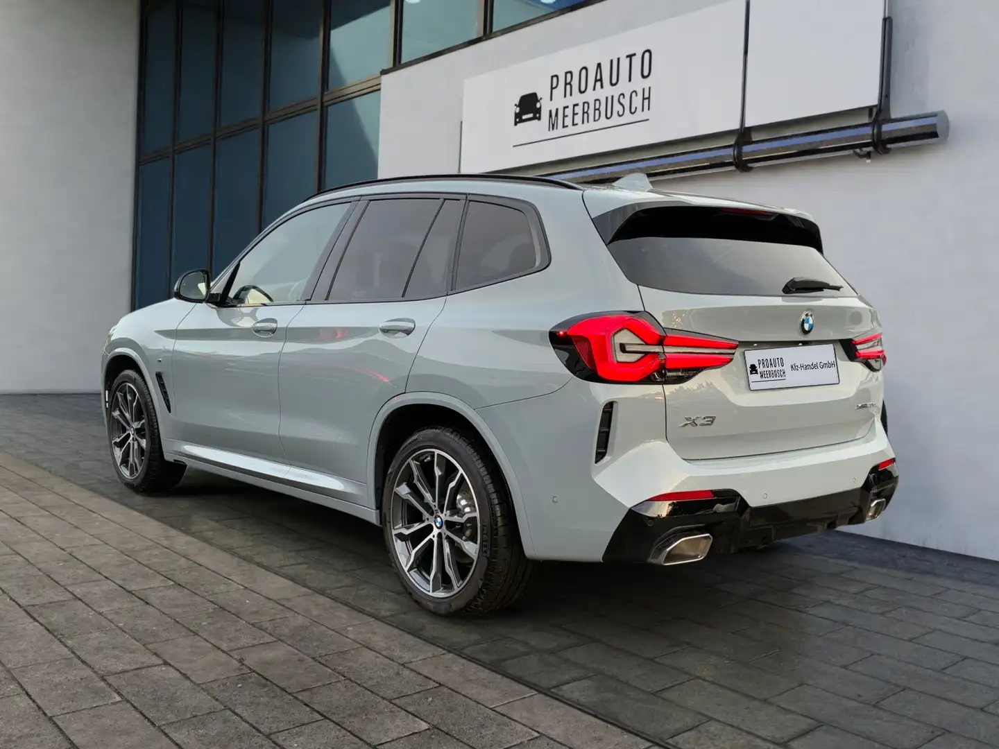 BMW X3 xDrive 20d M Sport AHK/PANO/ASSISTPROF/HEADUP Grau - 2