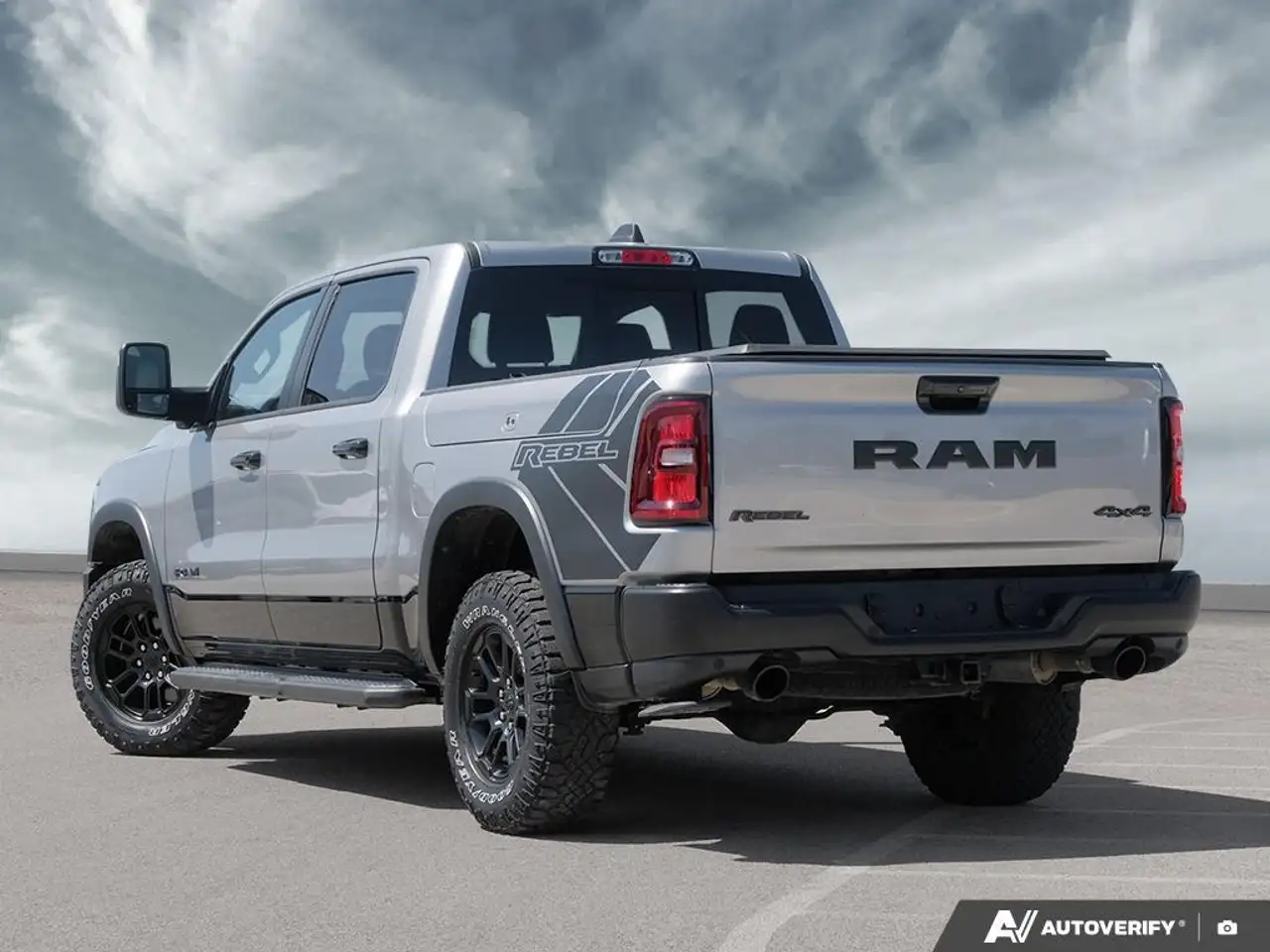 RAM 1500 снимка RAM 1500