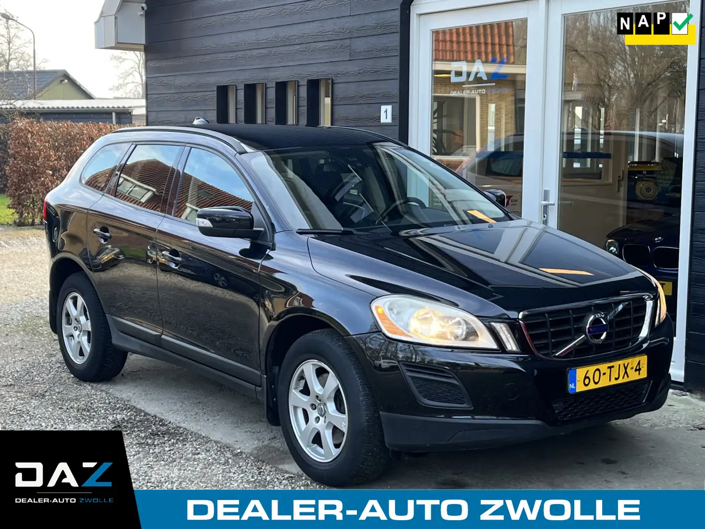 Volvo XC60 2.0 T5 Kinetic Aut/Ecc/Navi/Lm Schwarz - 1