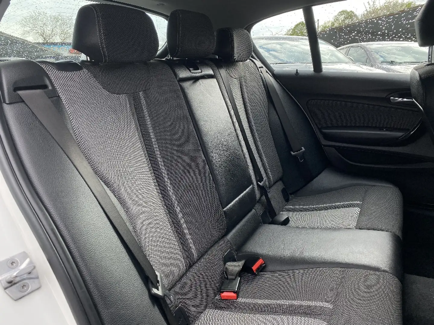 BMW 125 125d 224 ch Urban Chic A - 2