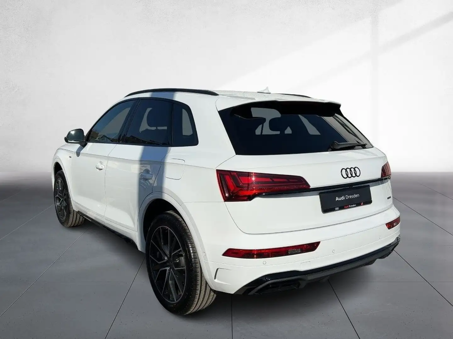 Audi Q5 S line 50 TFSI e qu. Hybrid zum Sonderpreis Weiß - 2
