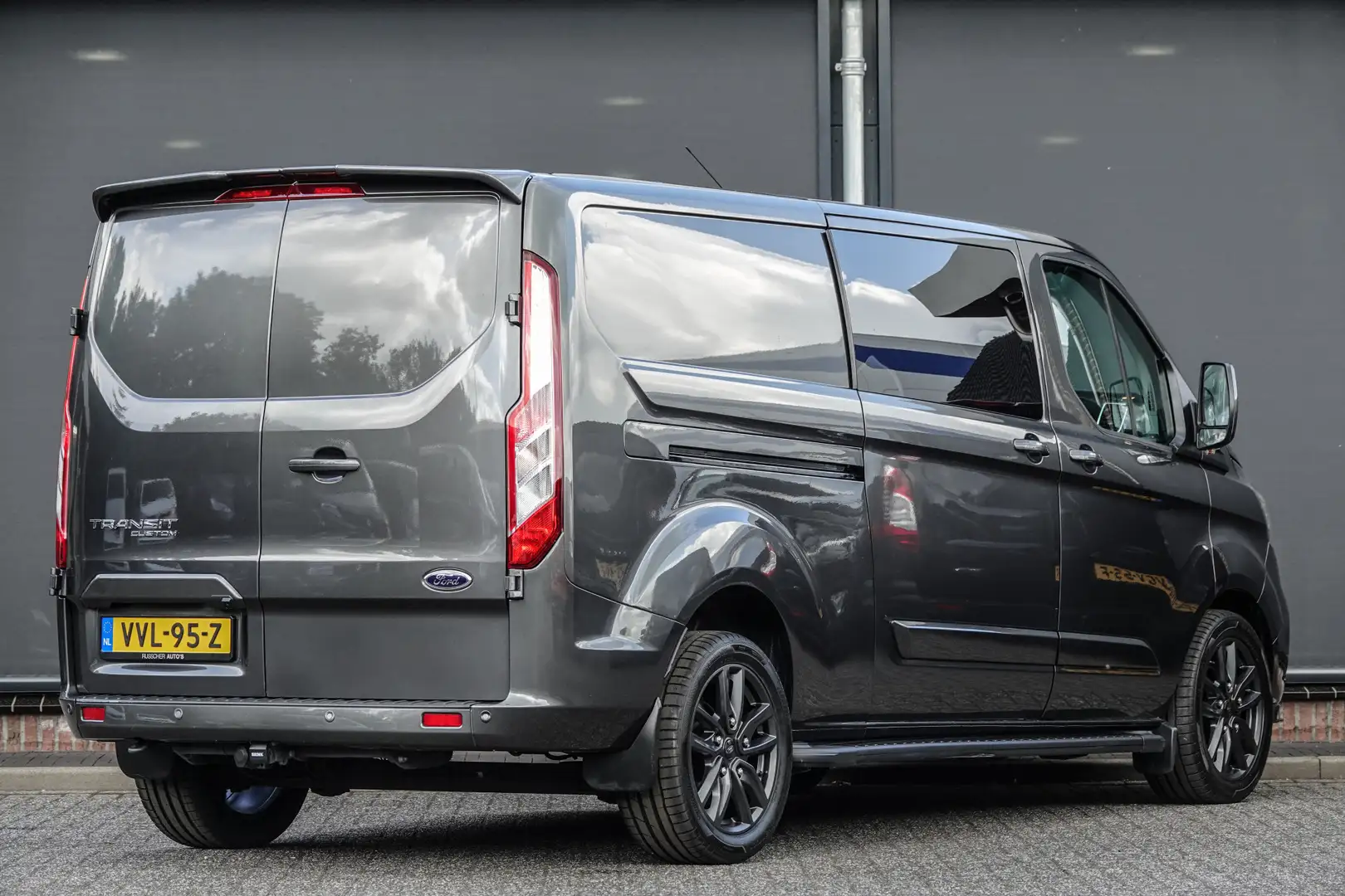 Ford Transit Custom L2H1 Dubbel Cabine 2.0Tdci 170Pk Aut. | Limited | Grijs - 2