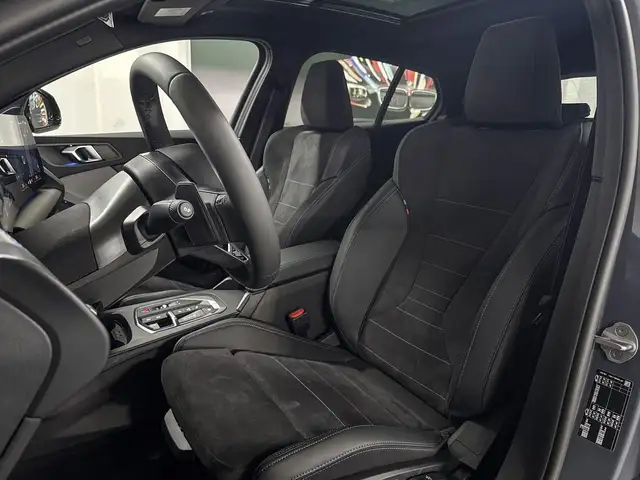 BMW 1 Series view 9