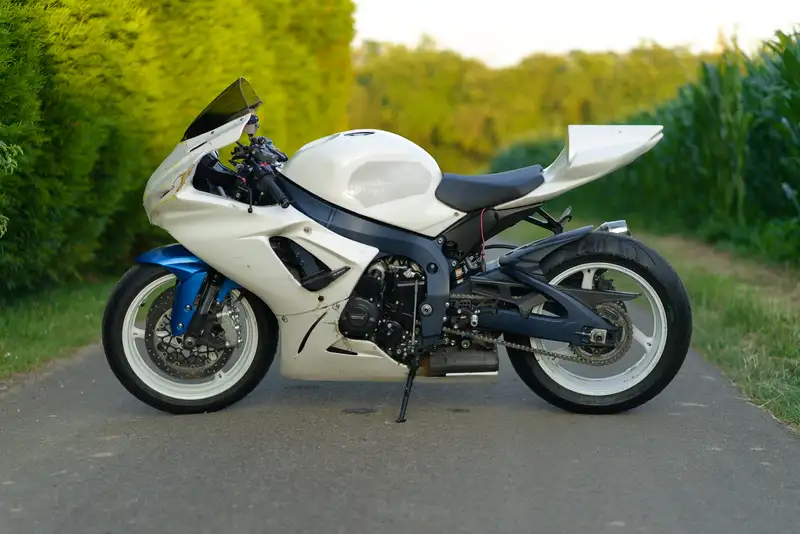 Suzuki GSX-R 600 - foto 3
