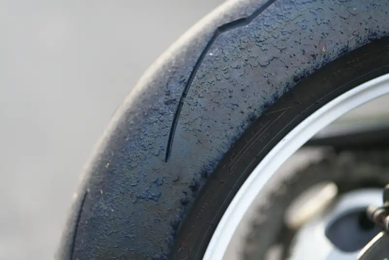 Suzuki GSX-R 600 - foto 5