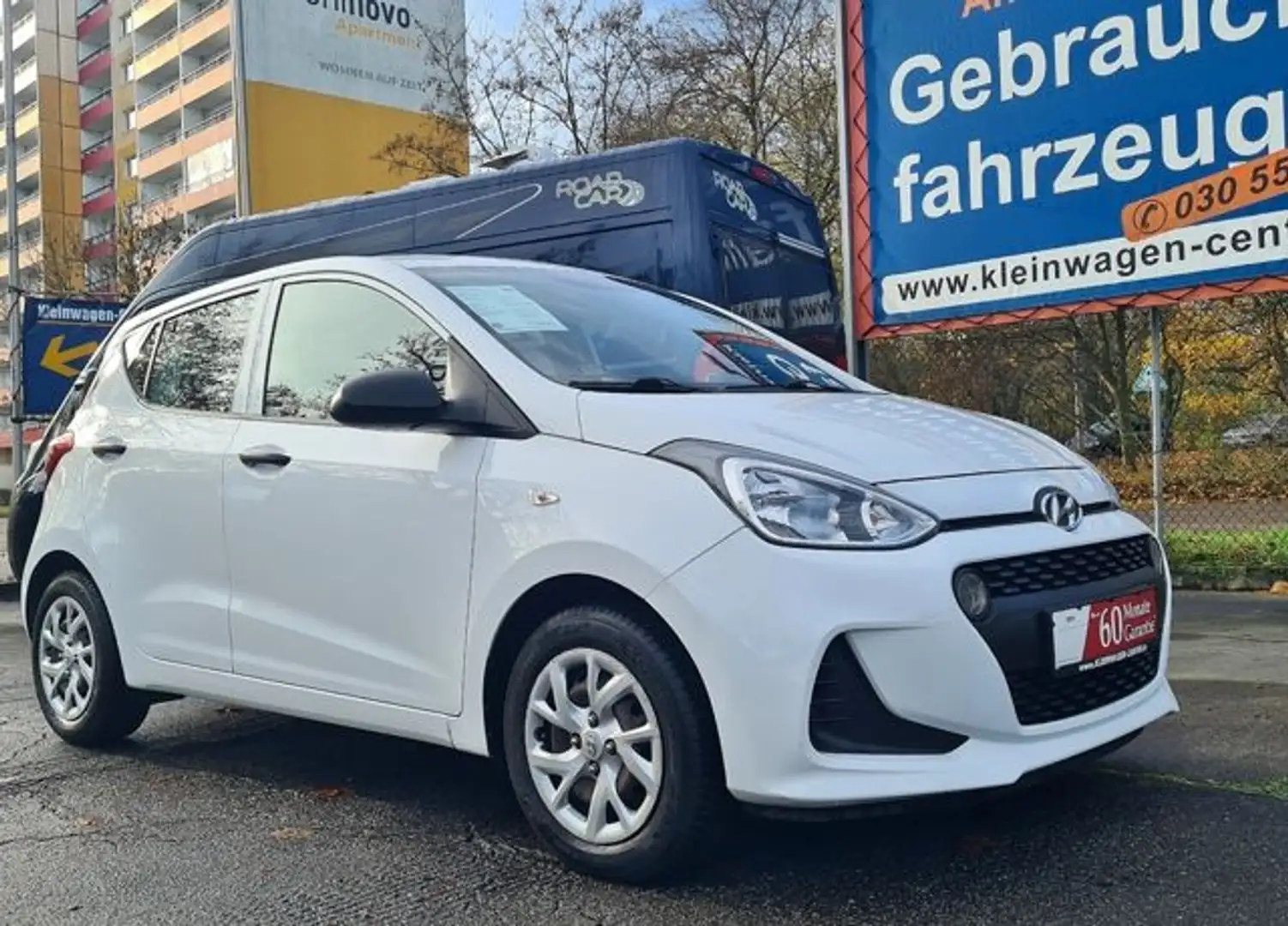 Hyundai i10 Automatik/Klima/Allwetter Weiß - 2