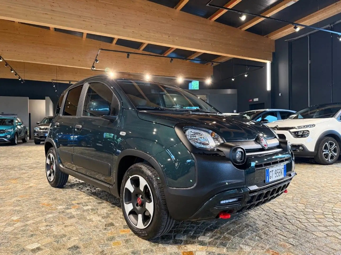Fiat New Panda CROSS - KM 15.000 - VERDE FORESTA - PROMO FINANZIA Verde - 2