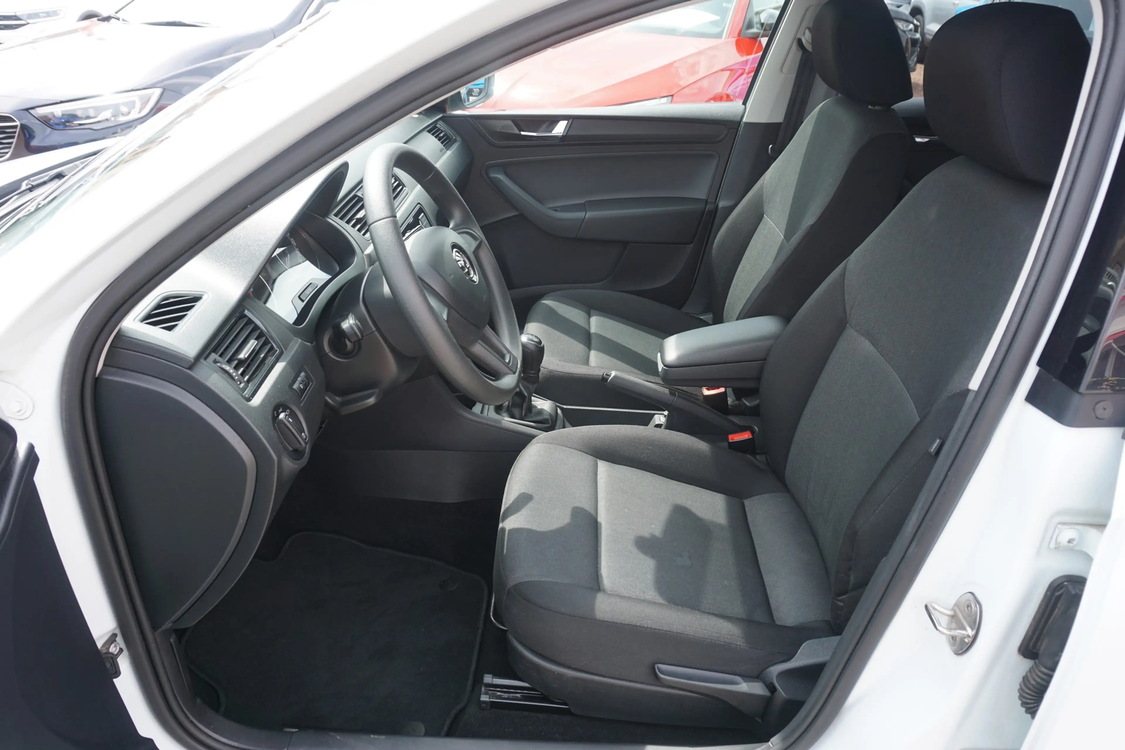 Skoda Rapid/Spaceback Rapid Spaceback 1.0 TSI Klima Sitzheizung — photo 11