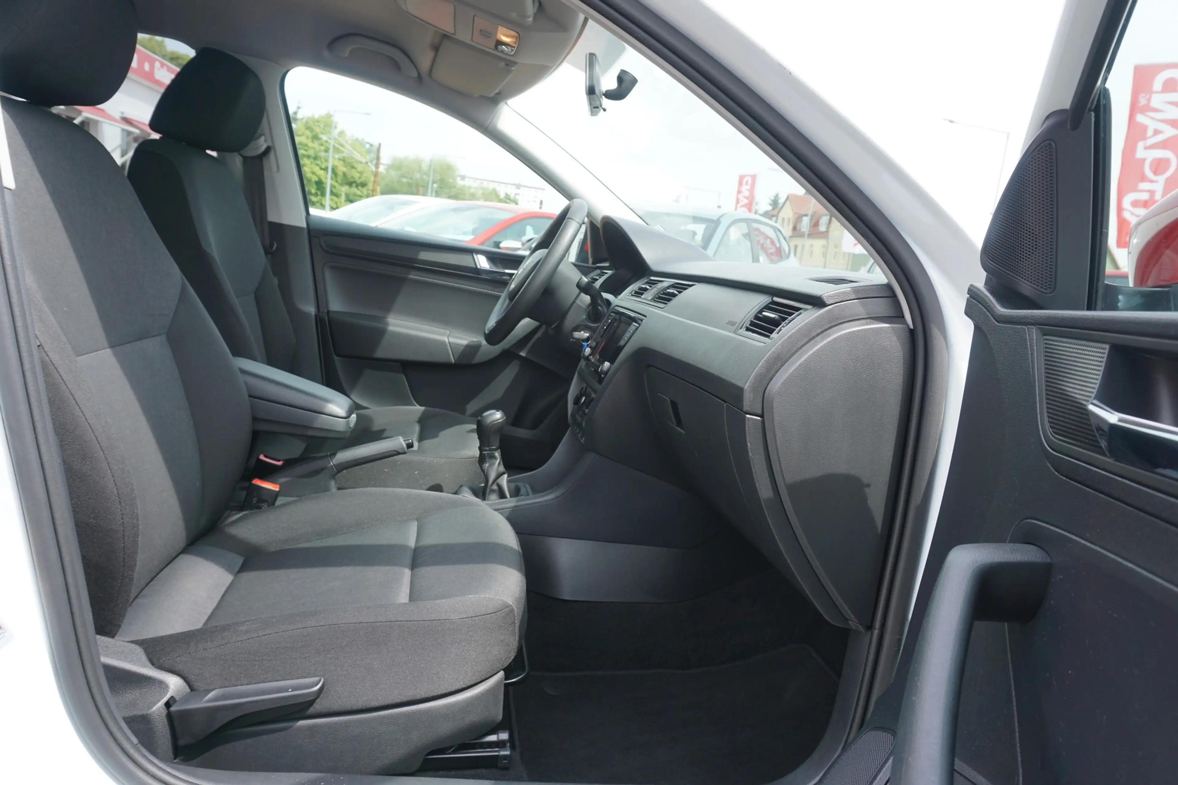 Skoda Rapid/Spaceback Rapid Spaceback 1.0 TSI Klima Sitzheizung — photo 12