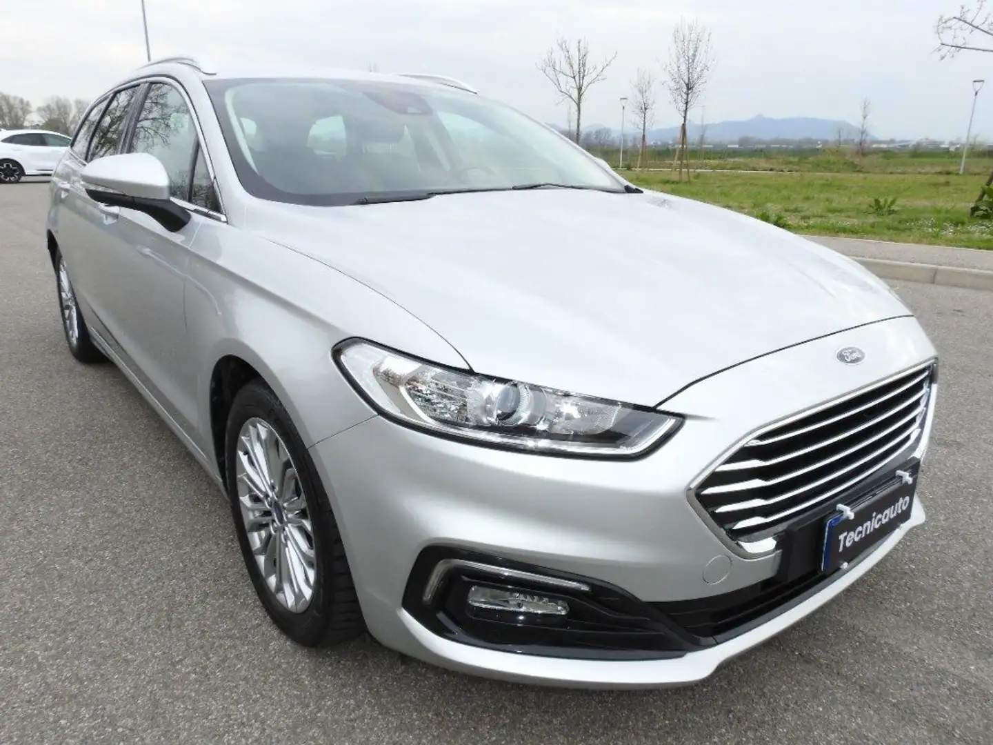 Ford Mondeo Full Hybrid 2.0 187 CV eCVT SW Titanium Business Argento - 1
