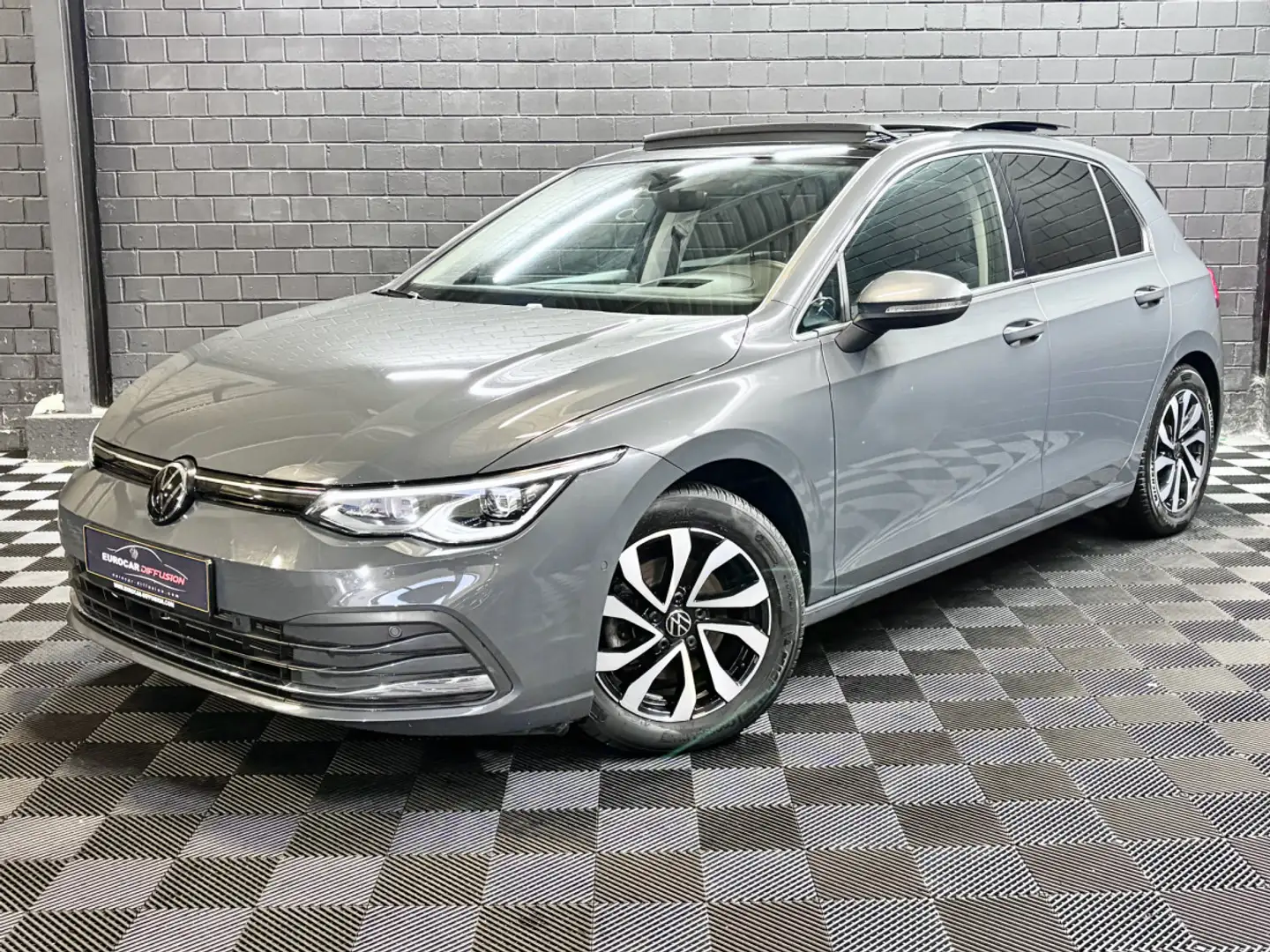 Volkswagen Golf Life ACTIVE 2.0 TDI DSG7 150 CV ** Attelage ** Gris - 1