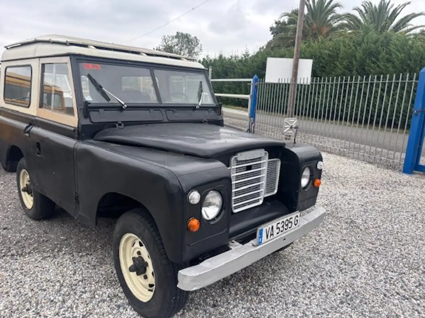Land Rover série 3 santana crna - 2