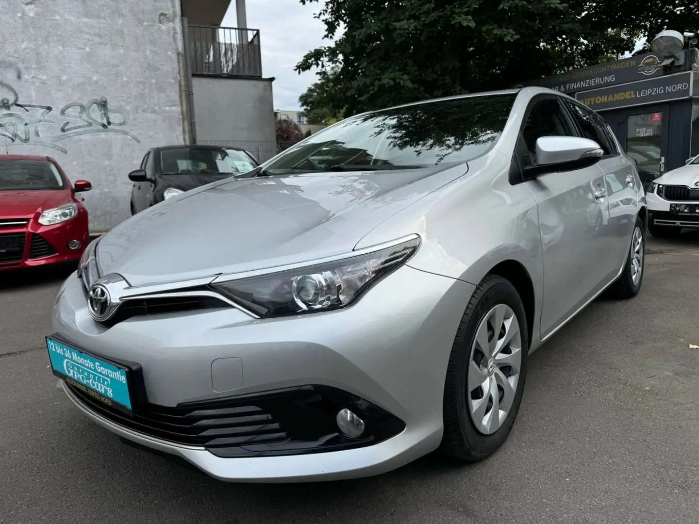 Toyota Auris Comfort Navi Rückfahrkamera 1Hand Plateado - 1