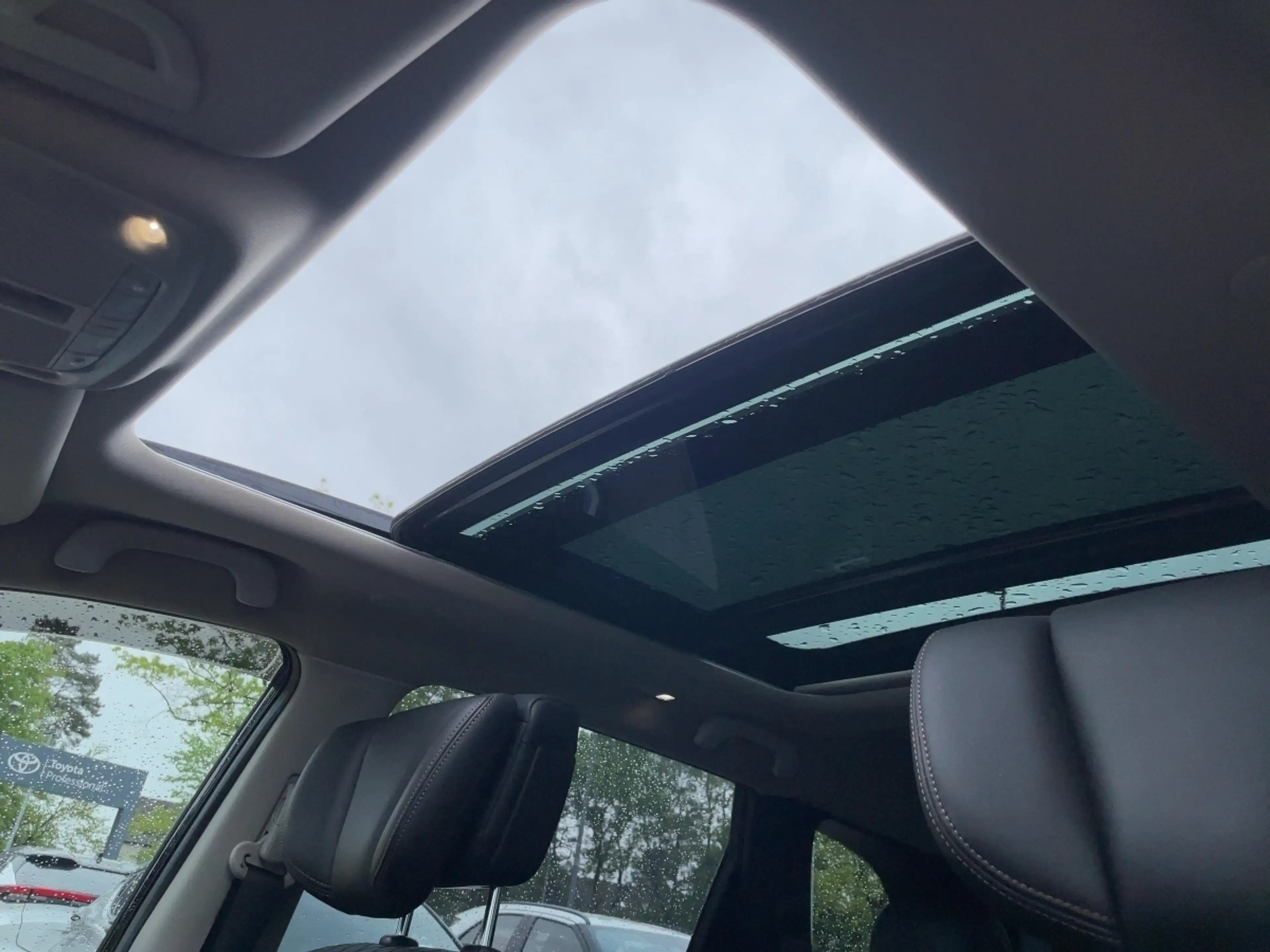 Renault Koleos INITIALE PARIS BLUE dCi 190 4WD X-tronic — photo 14