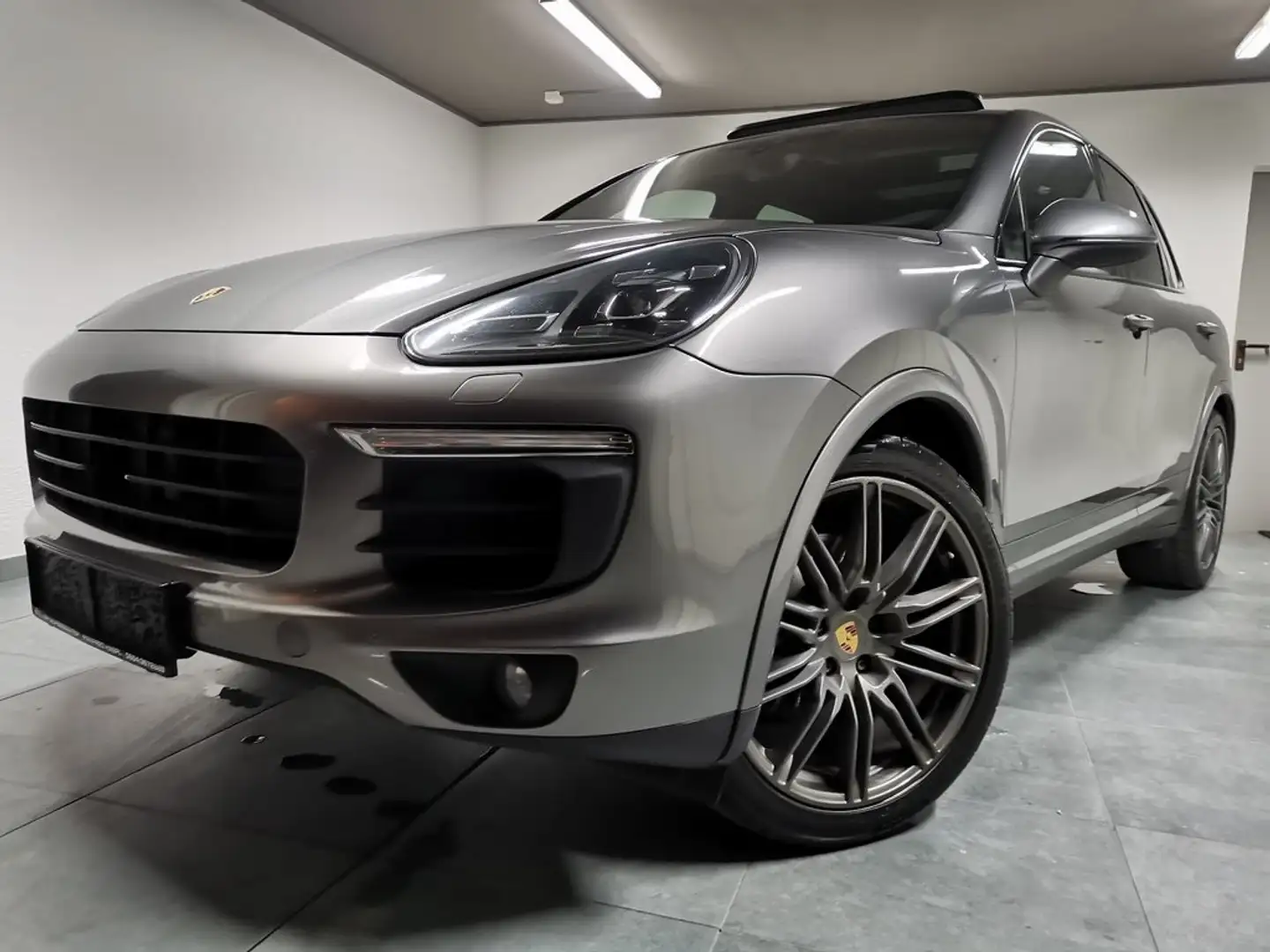 Porsche Cayenne S,V8 TDI,Facelift,Turbo S Sportpaket,Ahv,Panorama Grau - 1