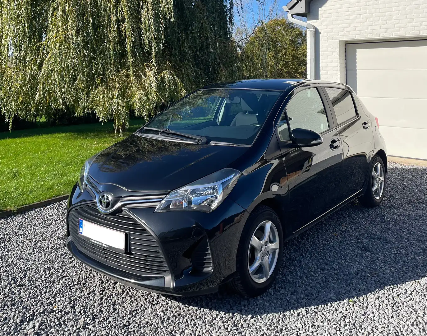 Toyota Yaris 1.33 VVT-i active & pack + camera - 1