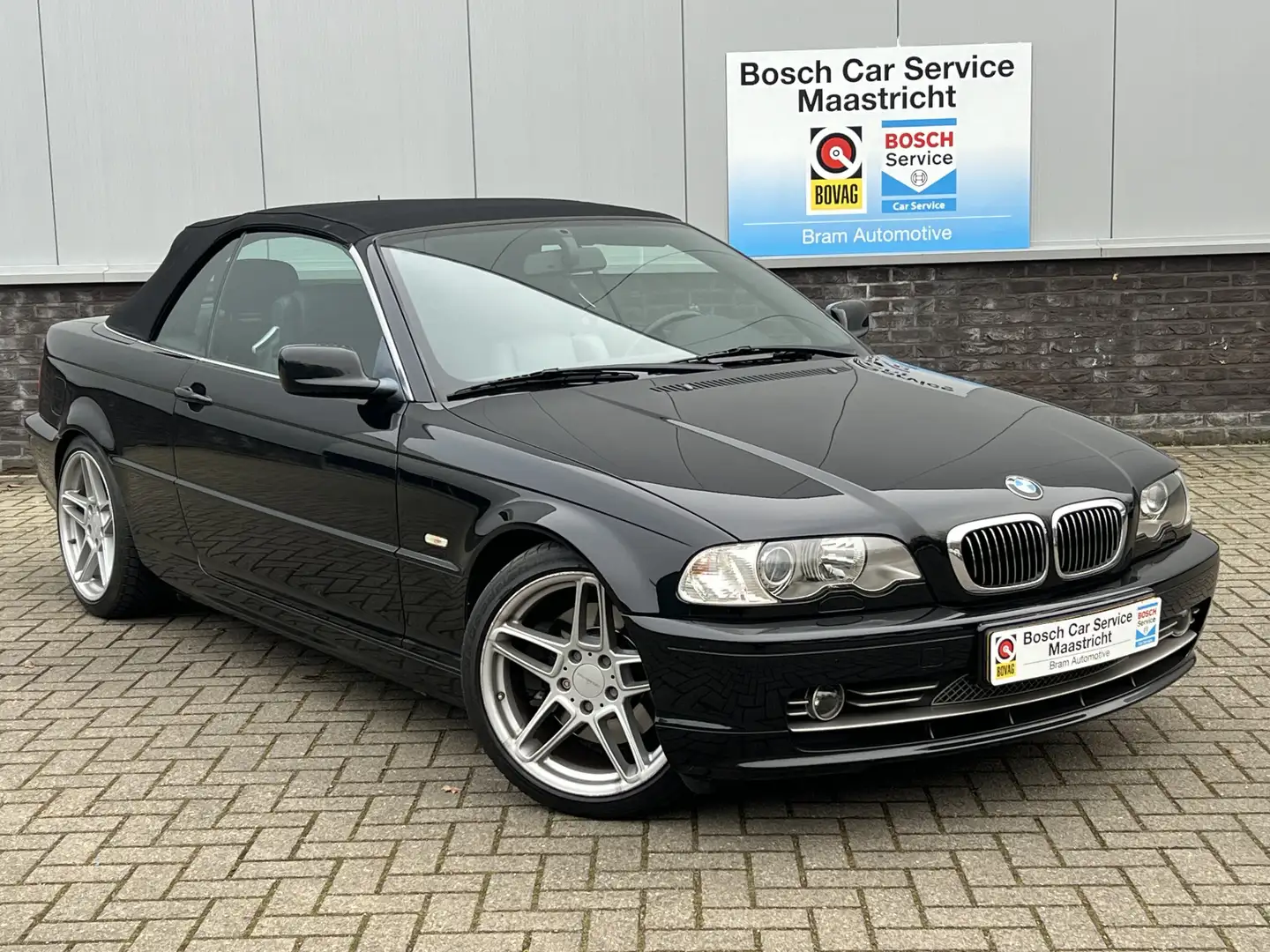 BMW 330 Cabrio | Full Service History | Xenon | Harman/Kar Negro - 2