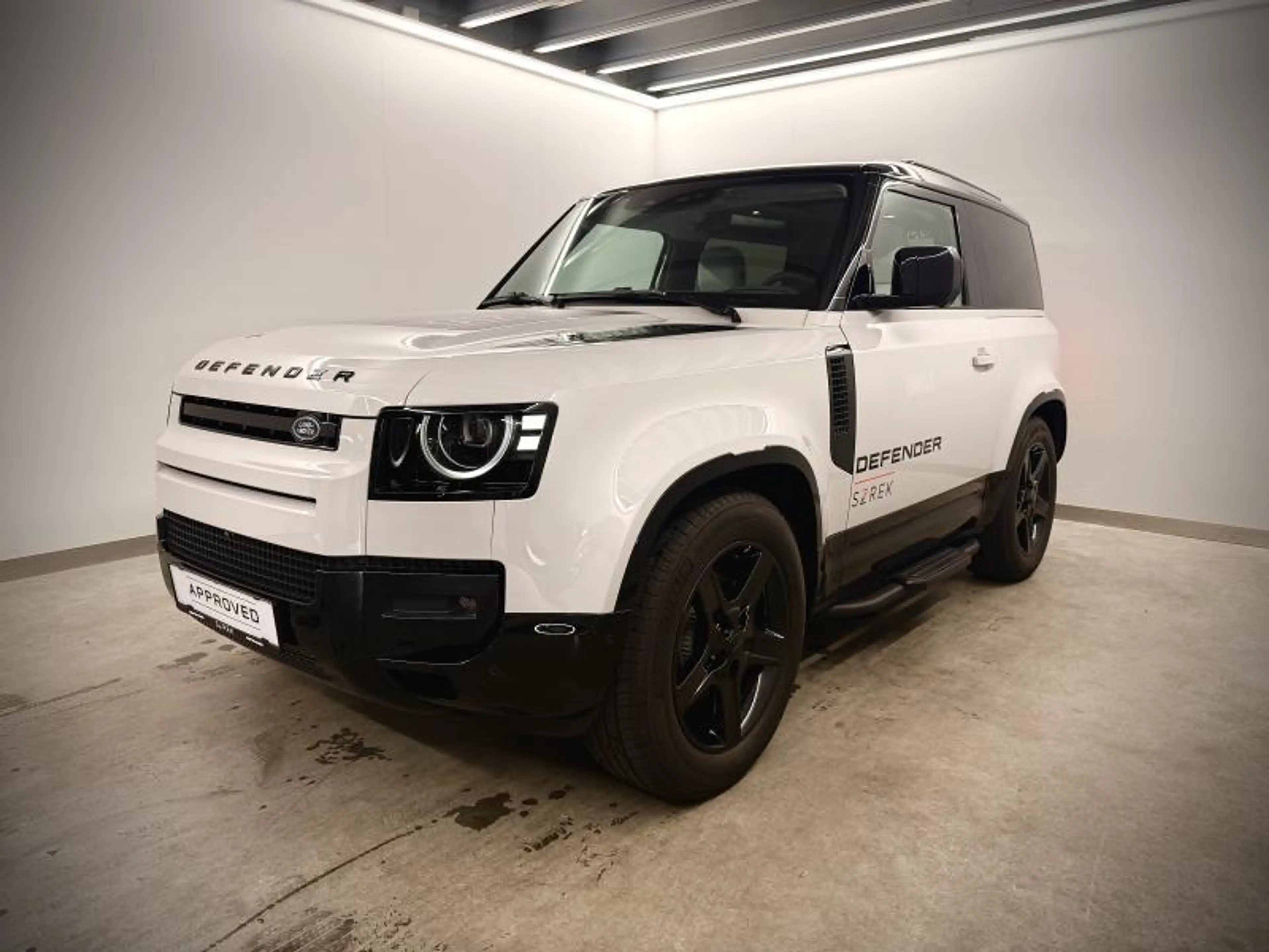 Land Rover Defender 90 D250 X-Dynamic SE - niet ingeschreven
