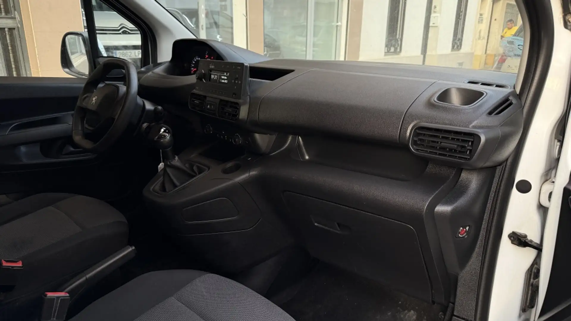 Peugeot Partner 1.5BlueHDI S&S Pro Standard 600kg 100 Blanco - 2