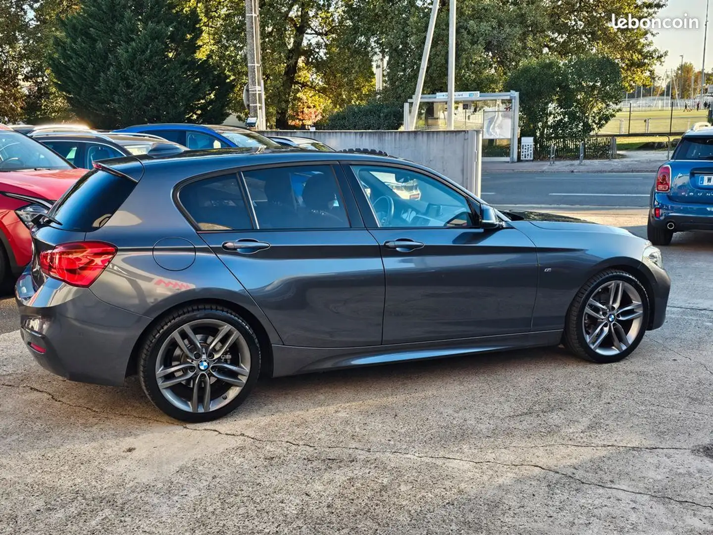 BMW 118 Superbe 118ia bva pack m sport toit ouvrant 68114kms Gris - 2